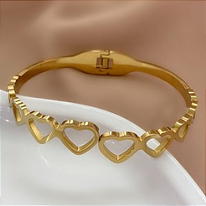 PULSEIRA / BRACELETE FILEIRA CORAÇÕES VAZADOS DOURADO AÇO 316L⭐️