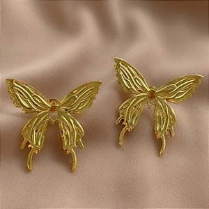 BRINCO BORBOLETA RISCADA DOURADO AÇO 316L⭐️