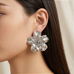 BRINCO MAXI FLOR DETALHADA BIJU