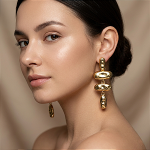 BRINCO COMPRIDO MARTELADO MARI BIJU