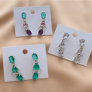 BRINCO EAR CUFF PEDRAS ZIRCÔNIAS OVAIS E CORAÇÃO PRATEADO BIJU