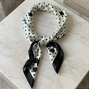 LENÇO ESTAMPA POÁ E FLORES 85X85