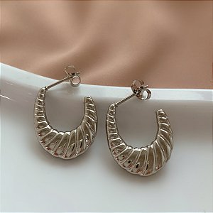 BRINCO ARGOLA CROISSANT ACHATADO AÇO 316L⭐️