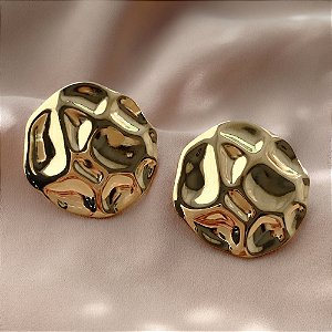 BRINCO REDONDO MARTELADO DOURADO AÇO 316L⭐️