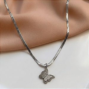 COLAR FITA FINA PINGENTE BORBOLETA TEXTURIZADA AÇO 316L⭐️