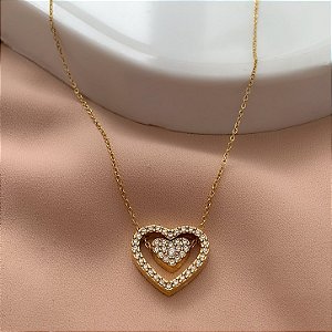 COLAR PINGENTE CORAÇÃO DUPLO ZIRCÔNIAS DOURADO AÇO 316L⭐️