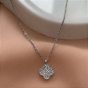 COLAR PINGENTE TREVO ZIRCÔNIAS AÇO 316L⭐️