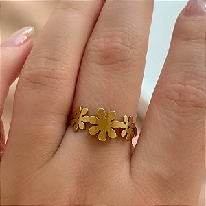 ANEL FLORZINHAS DOURADO AÇO 316L⭐️