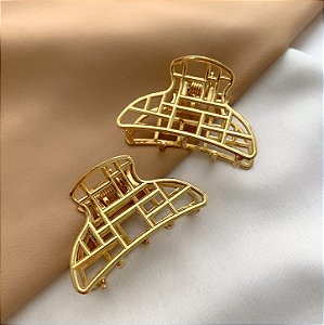 KIT DE PRESILHAS MEIA LUA RISCAS DOURADO BIJU