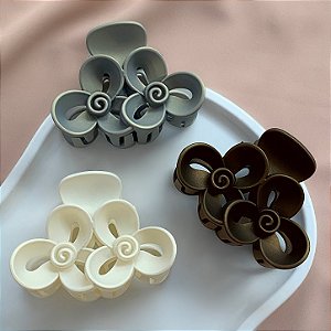 PRESILHA FLOR DUPLA GRUPO 2 BIJU