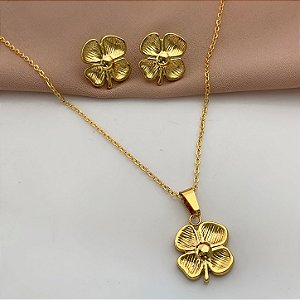 COLAR E BRINCO KIT TREVO 4 FOLHAS DOURADO AÇO 316L⭐️