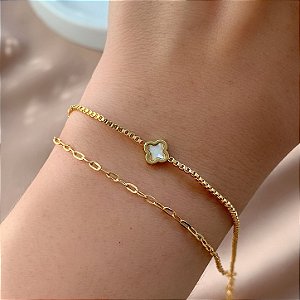 PULSEIRA DUPLA DELICADA MINI TREVO MADREPÉROLA DOURADO AÇO 316L⭐️