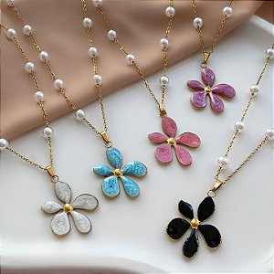 COLAR CORRENTE COM PÉROLA PINGENTE FLOR ESMALTADA DOURADO AÇO 316L⭐️(GRUPO1)