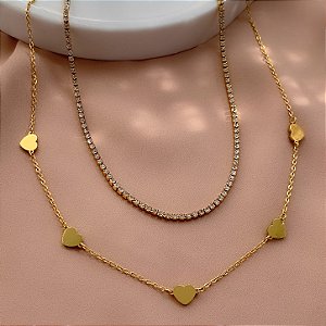 COLAR CORRENTE MINI RIVIERA E CORAÇÕES LISOS DOURADO AÇO 316L⭐️