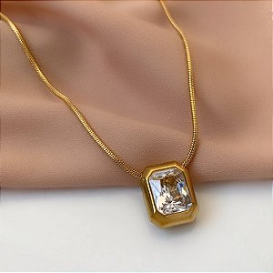 COLAR PINGENTE QUADRADO COM PEDRA DE ZIRCÔNIA DOURADO AÇO 316L⭐️