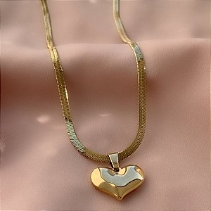 COLAR FITA FINA PINGENTE CORAÇÃO LARGO BOLEADO DOURADO AÇO 316L⭐️
