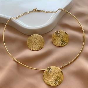 CONJUNTO DE COLAR ARO E BRINCO MEDALHA TEXTURIZADA DOURADO AÇO 316L⭐️