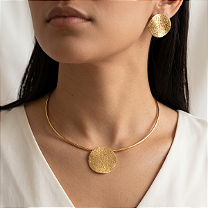 CONJUNTO DE COLAR ARO E BRINCO MEDALHA TEXTURIZADA DOURADO AÇO 316L⭐️
