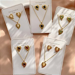 CONJUNTO COLAR E BRINCO CORAÇÃO COM PEDRA PEROLADA DOURADO AÇO 316L⭐️