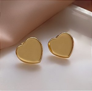 BRINCO CORAÇÃO LISO P DOURADO AÇO 316L⭐️