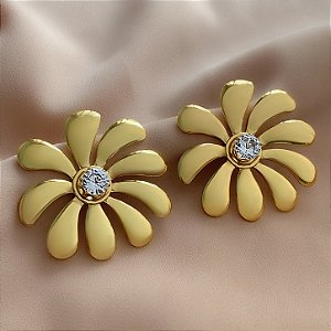 BRINCO FLOR PÉTALAS FINAS G COM PEDRA ZIRCÔNIA DOURADO AÇO 316L⭐️