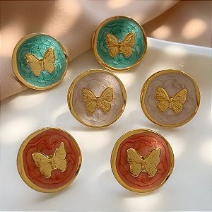 BRINCO BOTÃO BORBOLETA ESMALTADA DOURADO AÇO 316L⭐️(GRUPO 1)