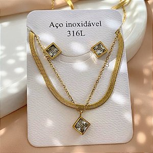 CONJUNTO BRINCO E COLAR DUPLO FITA E PINGENTE QUADRADO ZIRCÔNIA DOURADO AÇO 316L⭐️