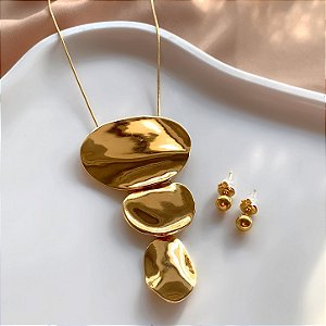CONJUNTO BRINCO E COLAR LONGO PINGENTE MEDALHAS ORGÂNICAS DOURADO AÇO 316L PREMIUM⭐️
