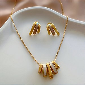 CONJUNTO BRINCO E COLAR ELEGANCE MADREPÉROLA DOURADO AÇO 316L PREMIUM⭐️