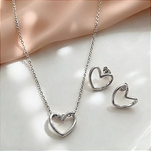 CONJUNTO BRINCO E COLAR CORAÇÃO FIO AÇO 316L⭐️