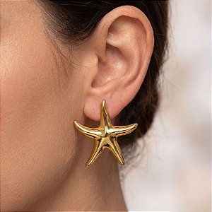 BRINCO ESTRELA DO MAR LISO DOURADO AÇO 316L⭐️