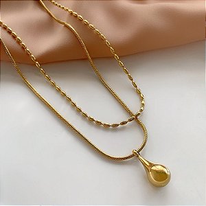 COLAR DUPLO CORRENTES E PINGENTE GOTINHA DOURADO AÇO 316L⭐️