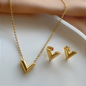 CONJUNTO BRINCO E COLAR V DOURADO AÇO 316L⭐️
