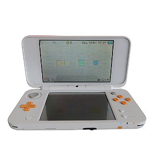 Console New Nintendo 2DS XL Branco e Laranja - Nintendo (Desbloqueado)