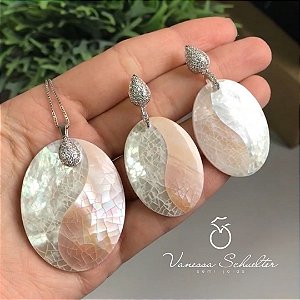 Conjunto Madrepérola Cravejado