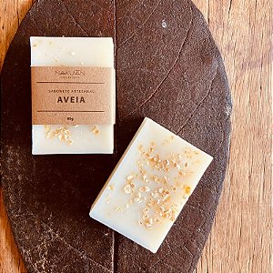Sabonete de Aveia com Cereja e Avelã.