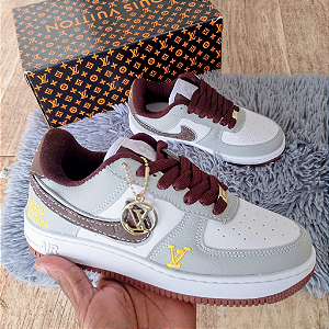 Tênis Nike Air Force Cor Café