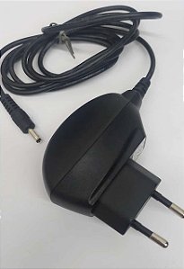 Fonte de Alimentação ZTe 5v 0,7a Pino fino Modelo STC-A22050C35A
