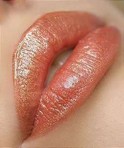 Luv Beauty - Lips Gloss Hit