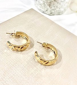 Argola Martelada Banhada de Ouro 18k
