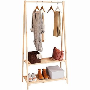 Arara em Madeira para Roupas com Prateleiras
