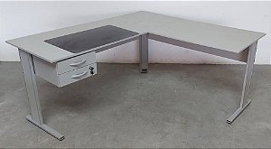 Escrivaninha Mesa escritorio em L com 2 gavetas mdf seminova