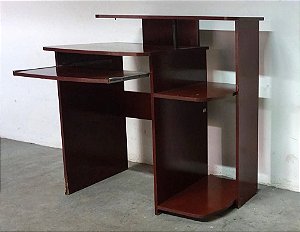 Escrivaninha em mogno MDF