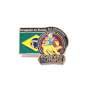 Pin Forever Faithful, Logo com bandeira do Brasil e fundo nas cores das classes
