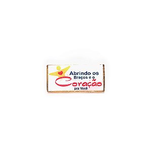 Pin, abrindo os braços e o coração