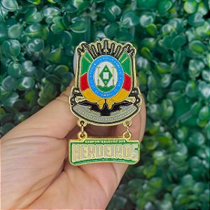 ARGANÉU/PRENDEDOR DE LENÇO CAMPORI GAUCHÃO 2025 HERDEIROS COM BRASÃO DO RIO GRANDE DO SUL