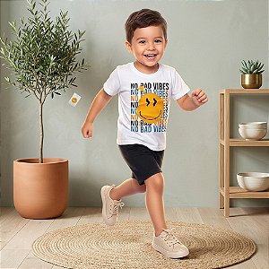 Conjunto Infantil Emoji Menino Camiseta e Shorts Rei Rex
