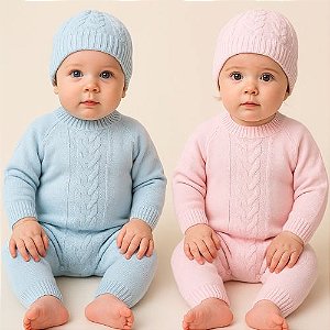 Macacão Tricô Bebê com Touca – Menino e Menina  Carinhoso