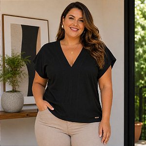 Blusa Feminina Plus Size Decote V Cereja Rosa