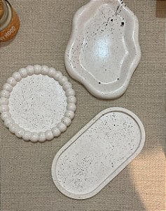 Bandejas de Cerâmica Artesanal - Branca